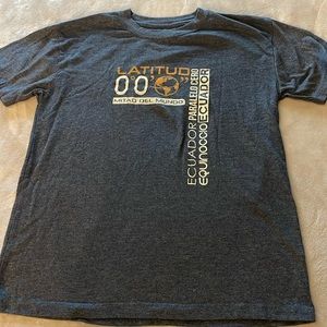 Ecuador T-shirt, size small